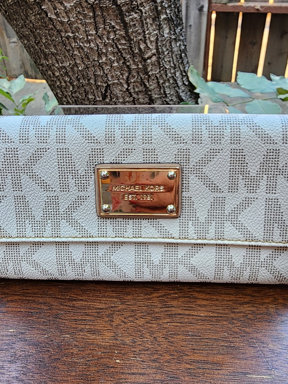 Michael Kors Jet Set Travel Continental Flap Wallet Vanilla White MK Monogram